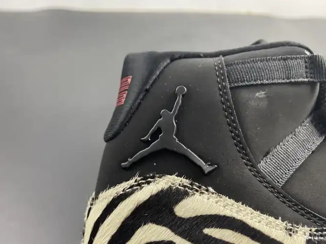 Reps TBK INSTINCT AR0715-010 JORDAN AIR 11 ANIMAL 0612
